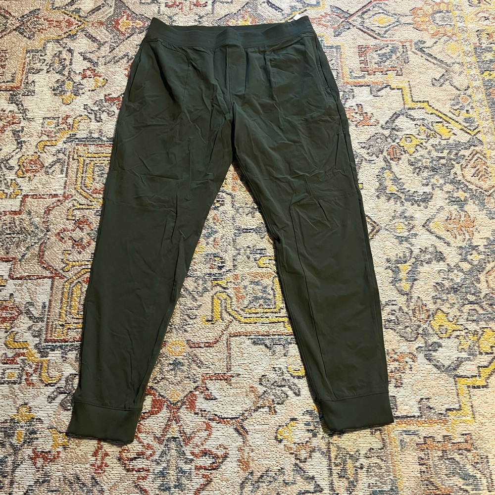 ALO Yoga Dark Green Joggers